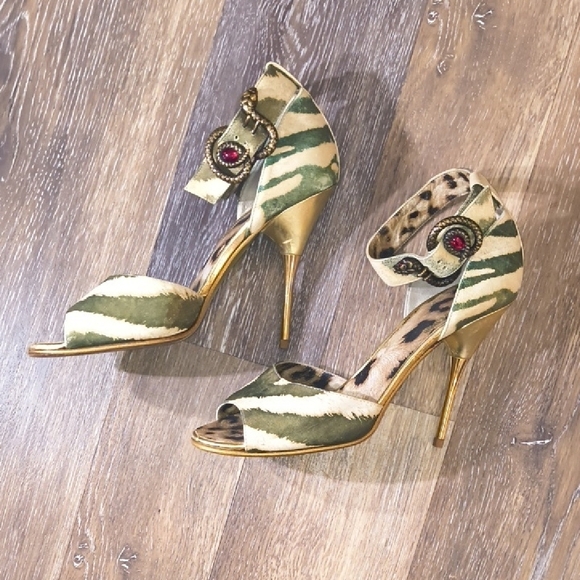 Vero Cuoio Leopard and Olive Heels - Picture 6 of 9